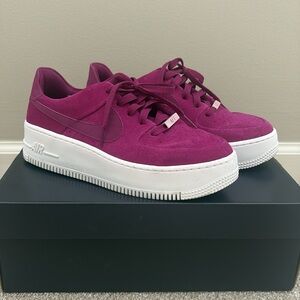Nike Women’s Air Force 1 Sage Low in True Berry Suede